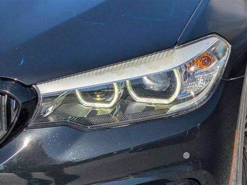 Used 2018 BMW 530e image 9