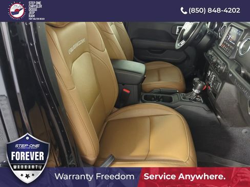 Used 2023 Jeep Wrangler Unlimited Rubicon 4xe w/ Cold Weather Group AWD/4WD image 34