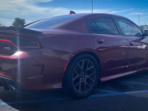 Used 2018 Dodge Charger R/T Scat Pack w/ Dynamics Package RWD image 9