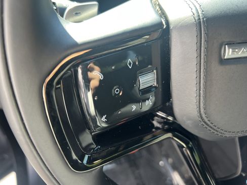 Certified 2024 Land Rover Range Rover Velar Dynamic SE image 12