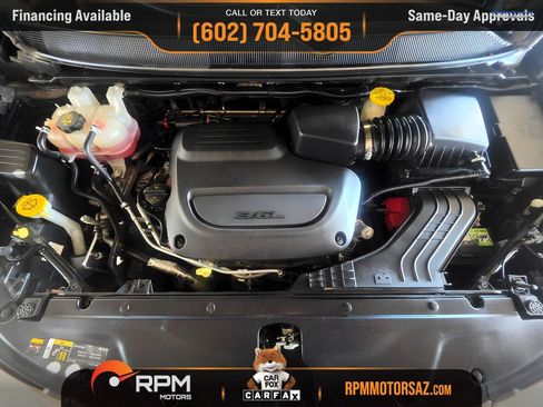 Used 2023 Chrysler Pacifica Touring-L FWD image 26