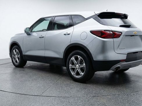 Used 2025 Chevrolet Blazer LT FWD image 6