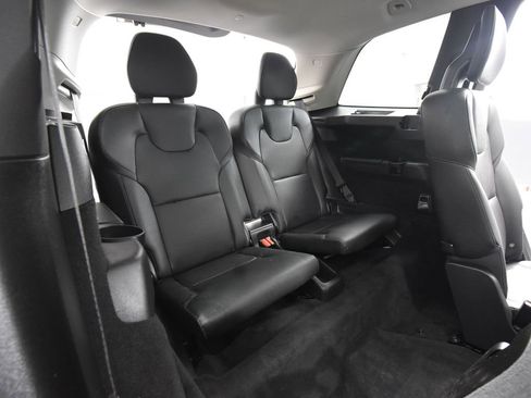 Used 2022 Volvo XC90 T8 Inscription Expression w/ Climate Package image 48