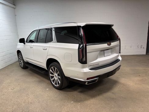 Used 2023 Cadillac Escalade Premium Luxury Platinum AWD/4WD image 9