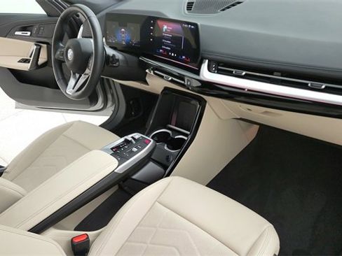 Used 2025 BMW X1 xDrive28i image 28