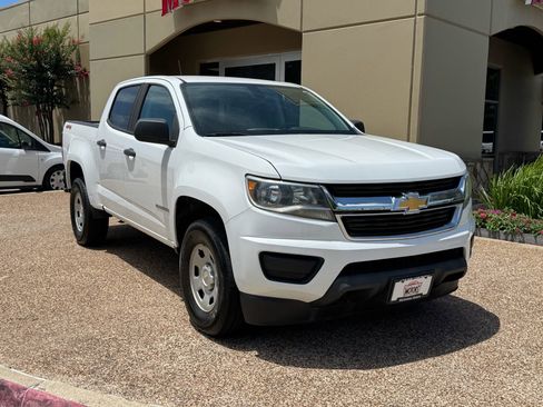 Used 2018 Chevrolet Colorado W/T w/ WT Convenience Package AWD/4WD image 6