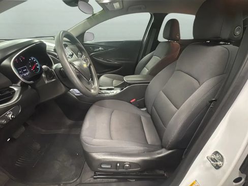 Used 2025 Chevrolet Malibu LT FWD image 22