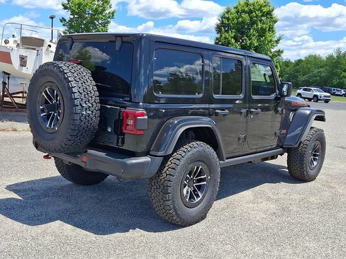 New 2026 Jeep Wrangler Unlimited Rubicon AWD/4WD image 8