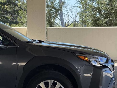 Used 2025 Subaru Outback Premium image 24