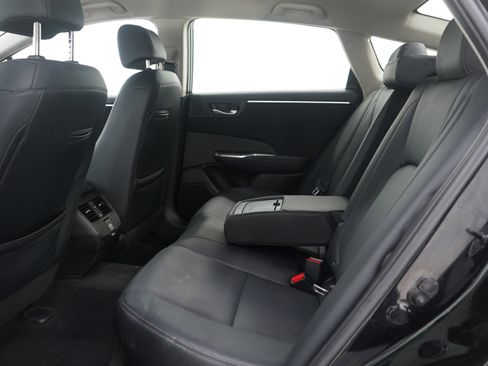 Used 2018 Honda Clarity Touring image 12