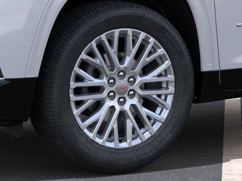 New 2026 GMC Acadia Denali w/ Super Cruise Package FWD image 9