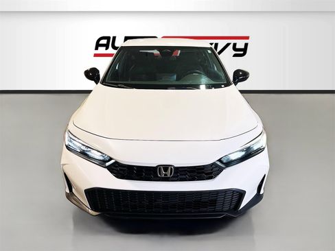 Used 2025 Honda Civic Sport image 2