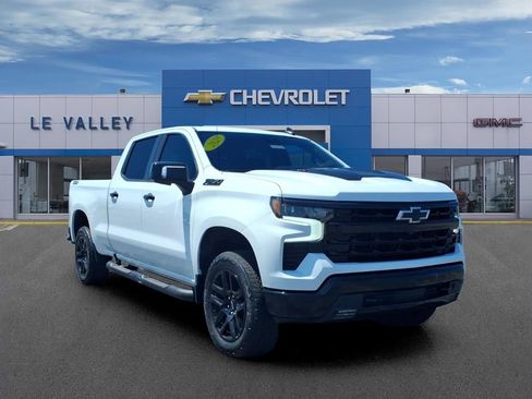 Used 2025 Chevrolet Silverado 1500 LT Trail Boss w/ Convenience Package II AWD/4WD image 1