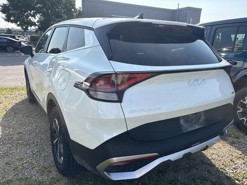 Certified 2023 Kia Sportage LX AWD/4WD image 9