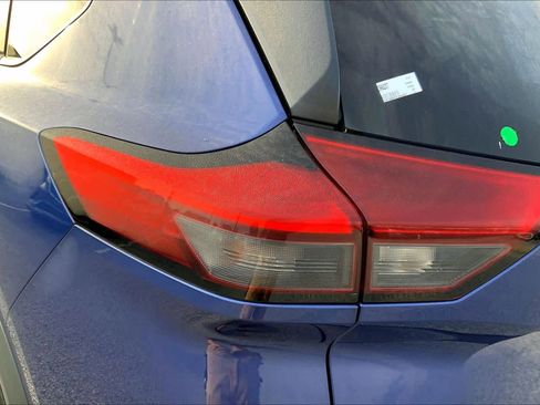 Used 2023 Nissan Rogue SV FWD image 26