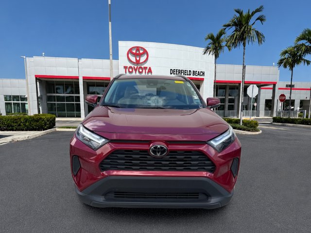 Used 2025 Toyota RAV4 XLE FWD image 2