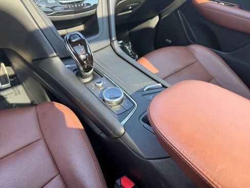 Used 2023 Cadillac XT5 Sportv AWD/4WD image 18