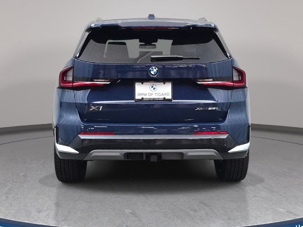 Used 2026 BMW X1 xDrive28i w/ Technology Package AWD/4WD image 7