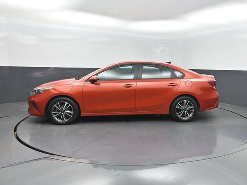 Used 2023 Kia Forte LXS FWD image 2
