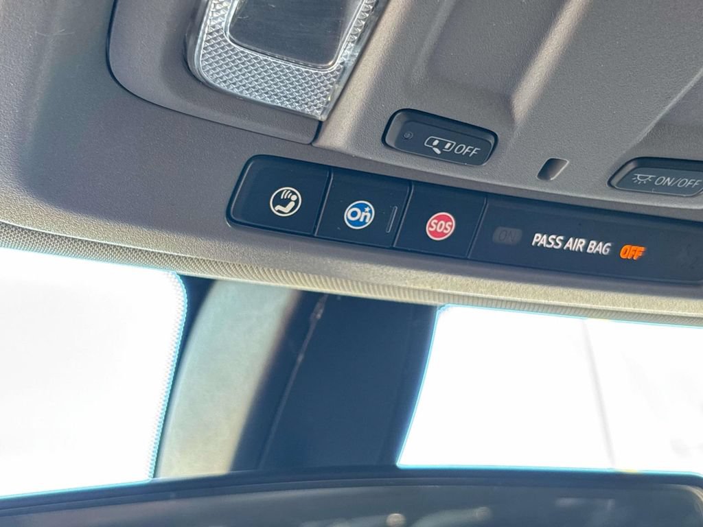 Used 2021 Chevrolet Silverado 1500 LT Trail Boss w/ Bed Protection Package AWD/4WD image 29