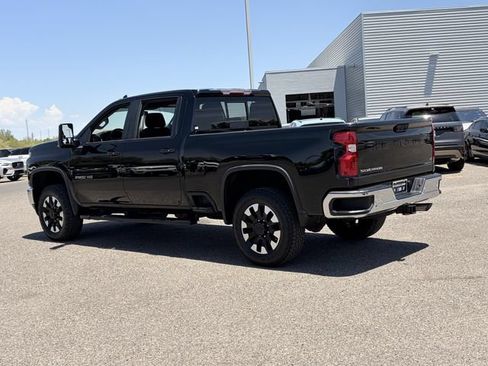 Used 2020 Chevrolet Silverado 2500 LT w/ All Star Edition AWD/4WD image 8