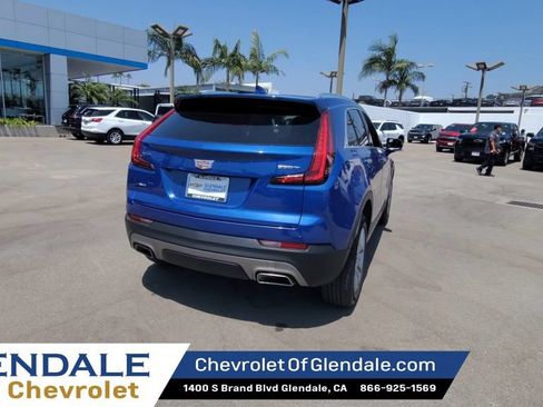 Used 2023 Cadillac XT4 Premium Luxury AWD/4WD image 7