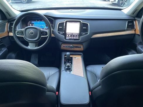 Certified 2025 Volvo XC90 T8 Plus w/ Protection Package Premier AWD/4WD image 24
