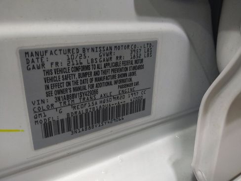 Used 2025 Nissan Sentra S FWD image 33