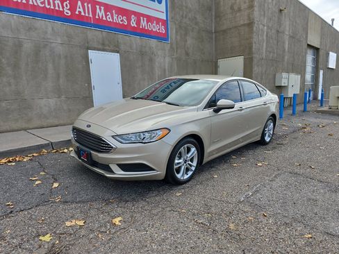 Used 2018 Ford Fusion S image 3