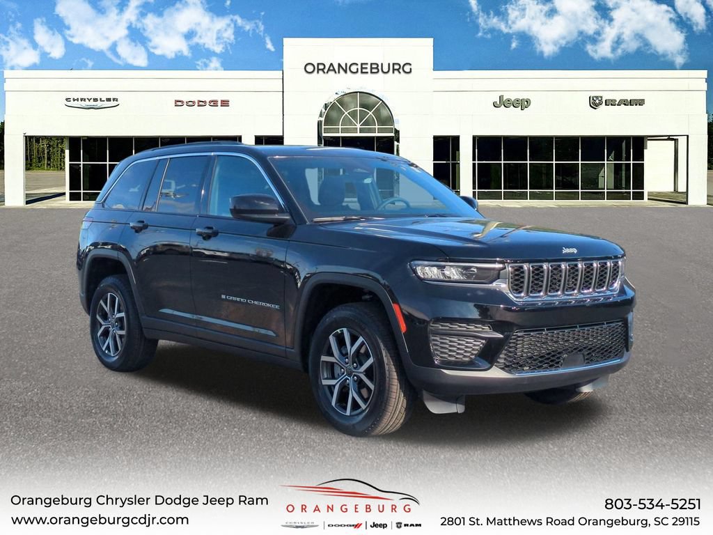 New 2027 Jeep Grand Cherokee Laredo X RWD image 1