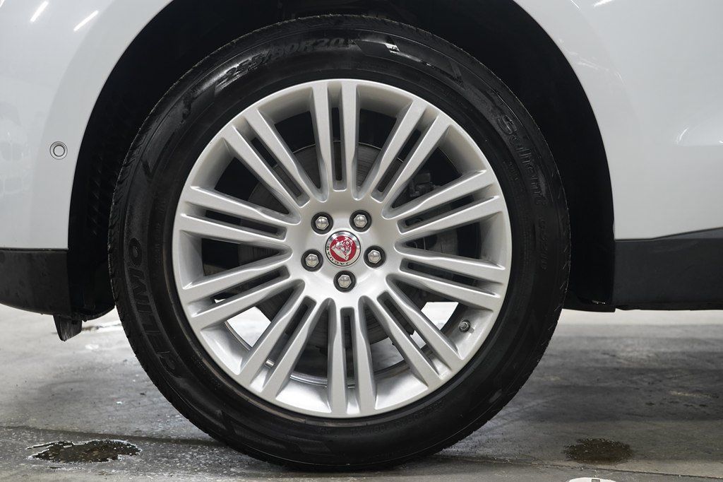Used 2019 Jaguar F-PACE Portfolio AWD/4WD image 33