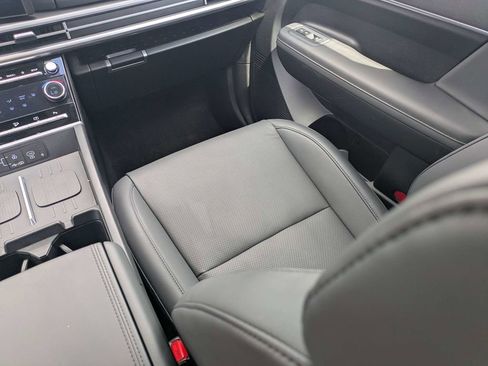 Used 2026 Hyundai Santa Fe SEL FWD image 19