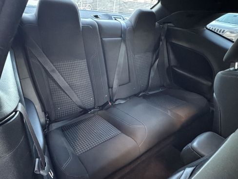 Used 2018 Dodge Challenger R/T image 22