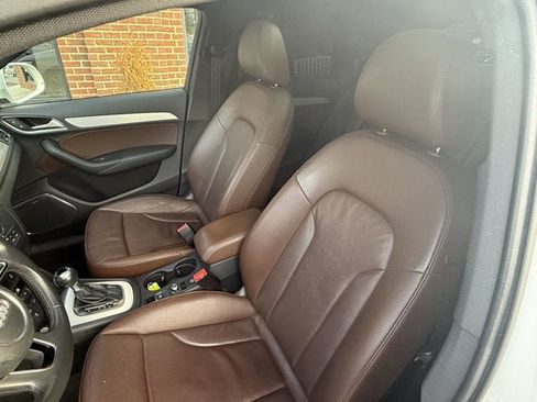 Used 2018 Audi Q3 2.0T Premium Plus w/ Premium Plus Package image 18