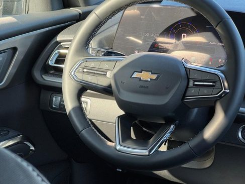 New 2026 Chevrolet Traverse LT image 8