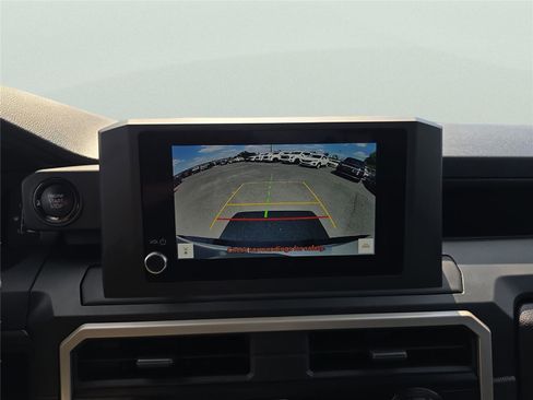 Used 2024 Toyota Tacoma SR image 23