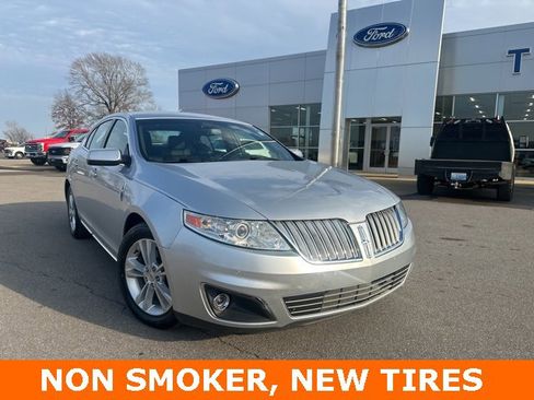 Used 2011 Lincoln MKS image 2