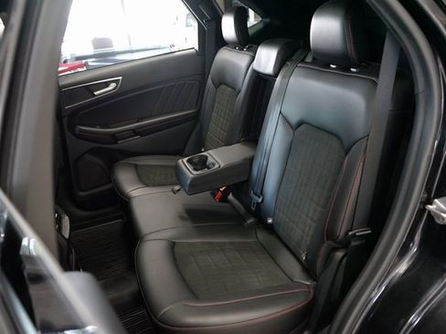 Used 2020 Ford Edge ST-Line w/ Cold Weather Package image 47