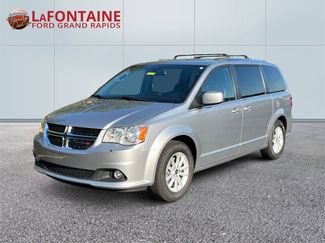 Used 2019 Dodge Grand Caravan SXT image 1