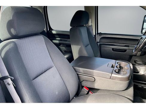 Used 2011 Chevrolet Silverado 3500 LT w/ Interior Plus Package image 25