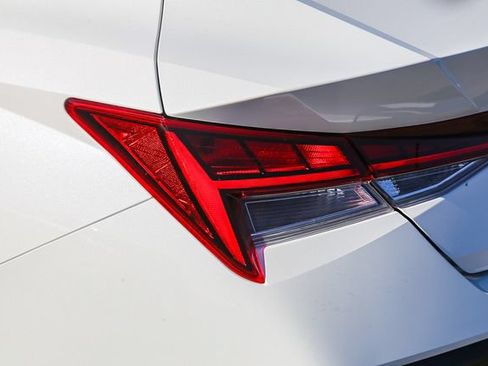 New 2026 Hyundai Elantra Limited FWD image 10