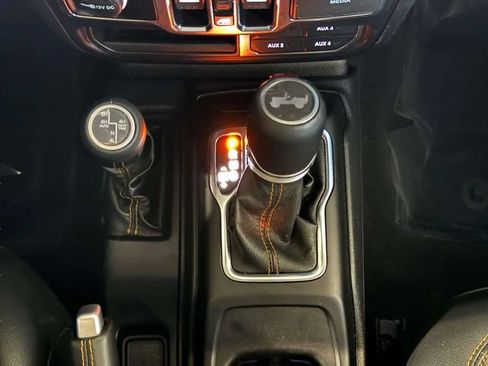 Used 2021 Jeep Wrangler Unlimited Sahara AWD/4WD image 19