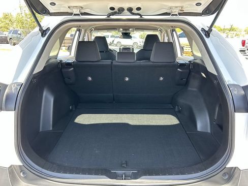 Used 2022 Toyota RAV4 LE w/ Carpet Mat Package (TMS) FWD image 26