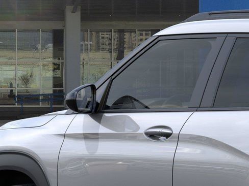 New 2026 Chevrolet TrailBlazer ACTIV w/ Driver Confidence Package FWD image 12