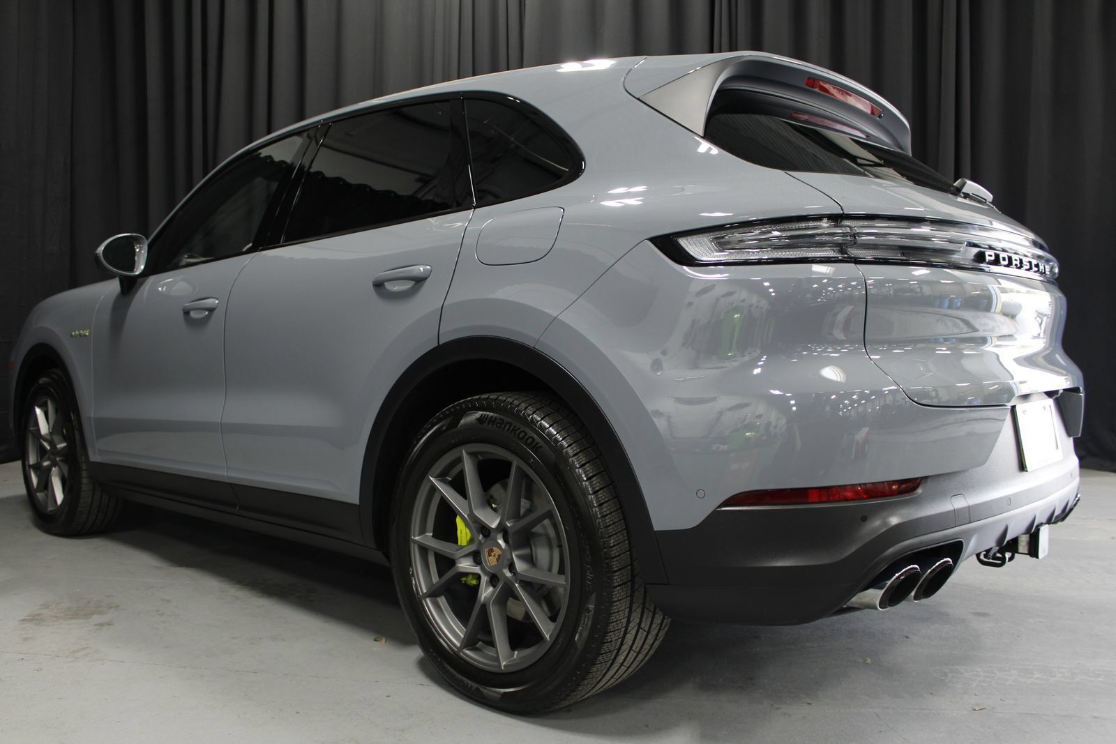 Certified 2026 Porsche Cayenne E-Hybrid AWD/4WD image 14