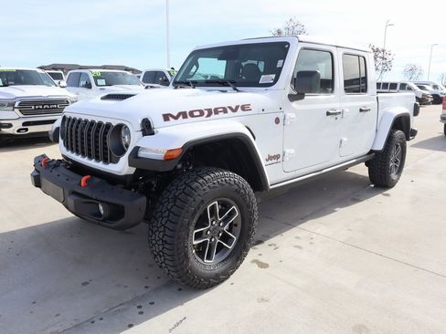 New 2026 Jeep Gladiator Mojave image 11