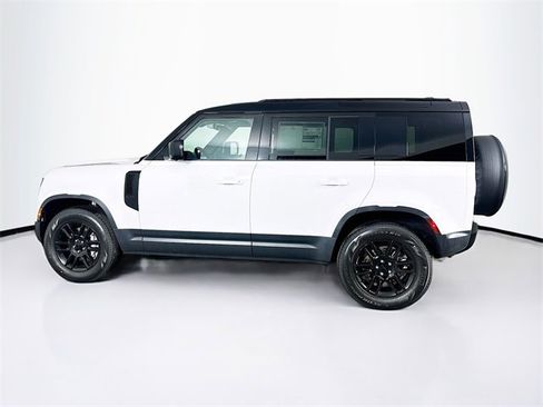 New 2026 Land Rover Defender 110 S image 8