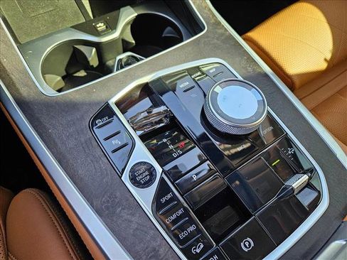 Certified 2024 BMW X7 xDrive40i w/ Premium Package image 14