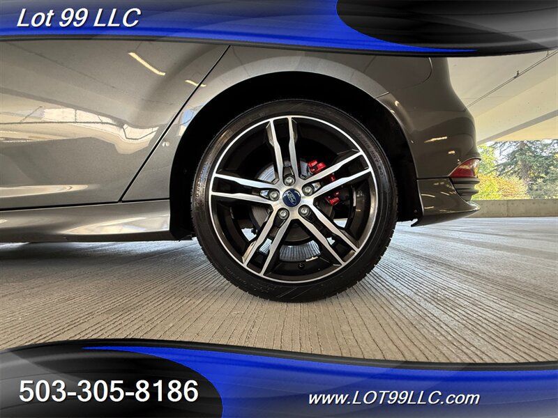 Used 2017 Ford Focus ST w/ Equipment Group 401A FWD image 26