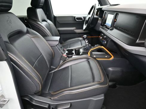 Used 2021 Ford Bronco Badlands image 12